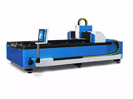 6015G CNC الألياف آلة القطع بالليزر للكربون الفولاذ المقاوم للصدأ