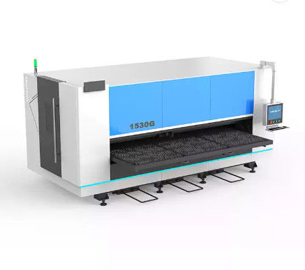 2000W / 3000W CNC الألياف آلة القطع بالليزر مع طاولة واحدة